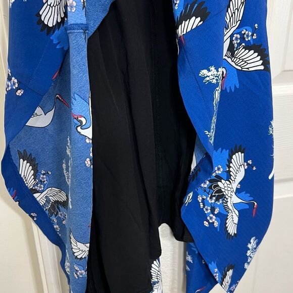Dollz & Dames Blue Wrap Dress All Over Bird Print Cranes Size Small - Picture 11 of 15